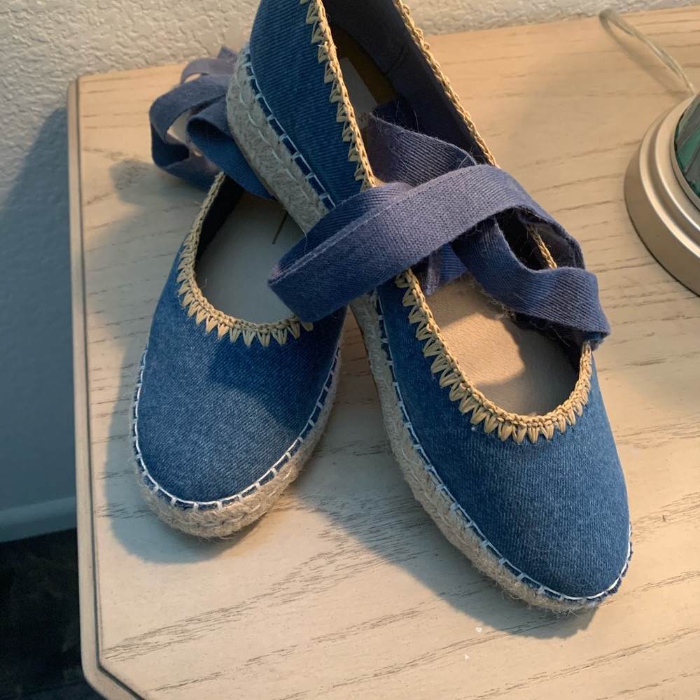 Dolce Vita cambre flats, ribbon ankle tie. Worn once